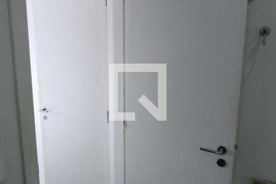Banheiro da Suíte de kitnet/studio à venda com 1 quarto, 43m² em Vila Olímpia, São Paulo
