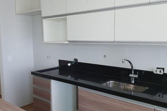 Cozinha de apartamento para alugar com 2 quartos, 55m² em Santa Teresinha, São Paulo