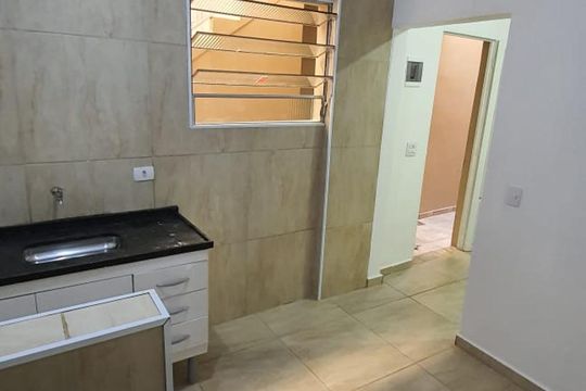 Cozinha e Área de serviço de casa para alugar com 1 quarto, 40m² em Vila Caraguatá, São Paulo