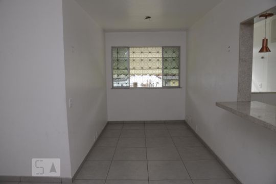 Sala de apartamento à venda com 2 quartos, 58m² em Tanque, Rio de Janeiro