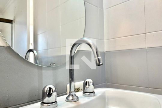 Banheiro de apartamento à venda com 2 quartos, 70m² em Jardim Brasil , São Paulo