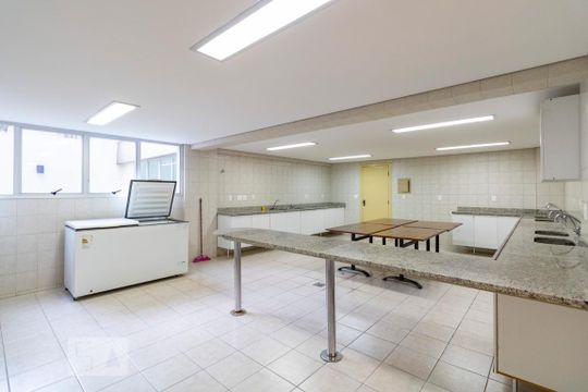 Área comum - Salão de festas de apartamento para alugar com 1 quarto, 30m² em Savassi, Belo Horizonte