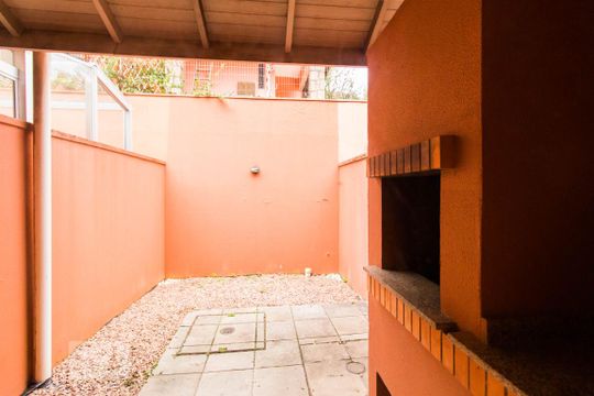 Casa de Condomínio à venda com 3 quartos, 110m² em Teresópolis, Porto Alegre