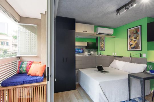 Varanda e Quarto de kitnet/studio para alugar com 1 quarto, 22m² em Consolação, São Paulo