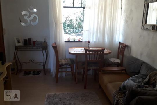 Sala de apartamento para alugar com 3 quartos, 49m² em Santa Felicidade, Curitiba