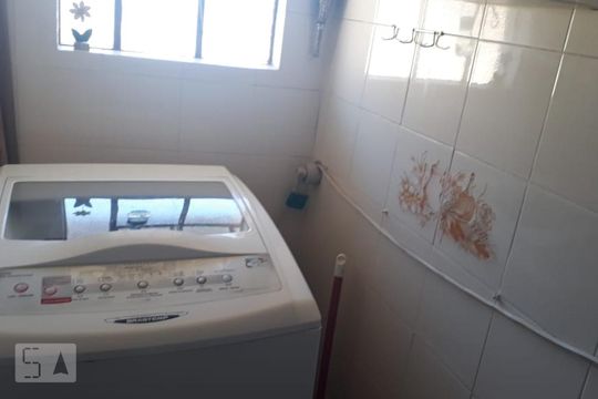 Lavanderia de apartamento para alugar com 3 quartos, 49m² em Santa Felicidade, Curitiba
