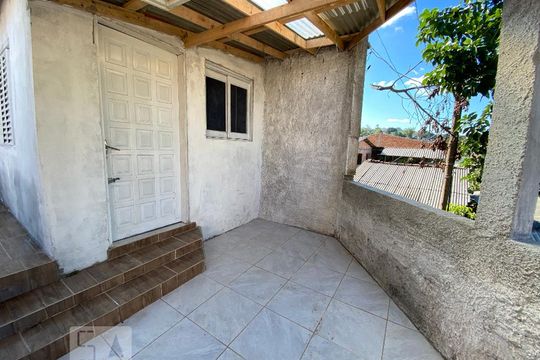 Garagem de casa para alugar com 2 quartos, 65m² em Campestre, São Leopoldo