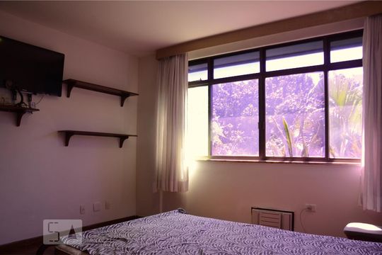 Quarto 01 de apartamento à venda com 4 quartos, 210m² em Barra da Tijuca, Rio de Janeiro