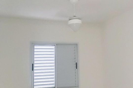 Quarto de apartamento à venda com 2 quartos, 54m² em Jardim das Samambaias, Jundiaí