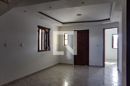 Sala de casa à venda com 4 quartos, 197m² em São José, Canoas