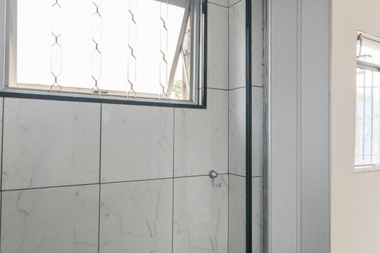 Banheiro da Suíte de apartamento à venda com 7 quartos, 450m² em Vila Camilópolis, Santo André