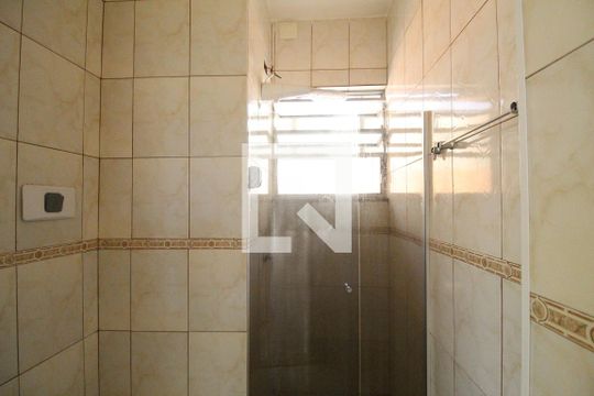 Banheiro de apartamento para alugar com 2 quartos, 45m² em Pechincha, Rio de Janeiro