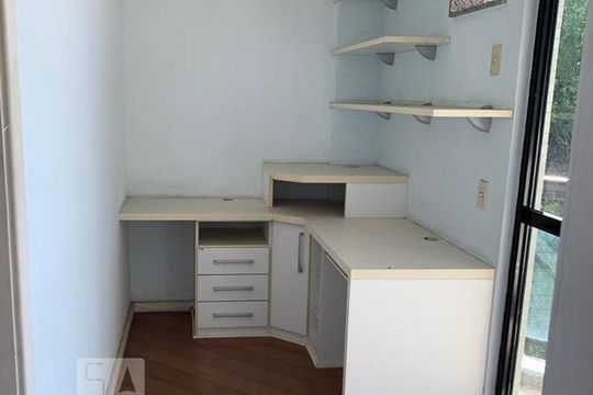 Escritório de apartamento para alugar com 4 quartos, 700m² em Ingá, Niterói