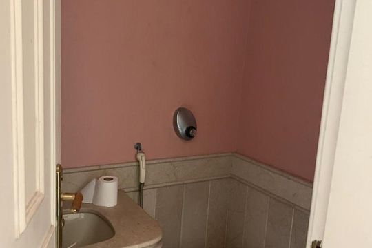 Banheiro da Suite de apartamento para alugar com 4 quartos, 700m² em Ingá, Niterói