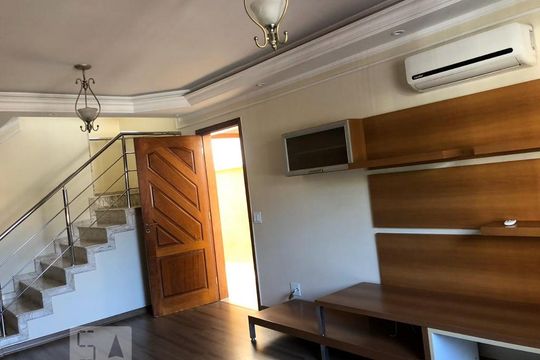Casa para alugar com 3 quartos, 128m² em Jardim Taboão, São Paulo