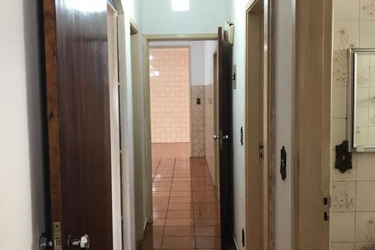 corredor de casa para alugar com 3 quartos, 130m² em Jardim García, Campinas