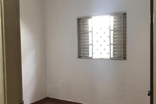 quarto 2 de casa para alugar com 3 quartos, 130m² em Jardim García, Campinas