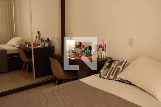 Quarto de apartamento para alugar com 3 quartos, 102m² em Jardim Goiás, Goiânia