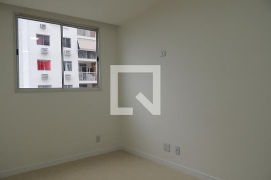 Quarto 1 de apartamento para alugar com 2 quartos, 52m² em Anil, Rio de Janeiro