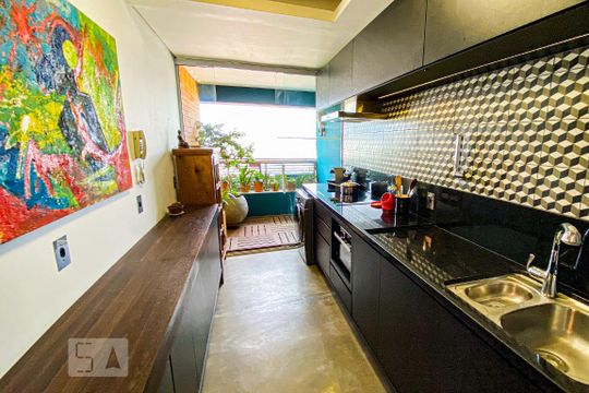 Cozinha  de kitnet/studio à venda com 1 quarto, 69m² em Petrópolis, Porto Alegre