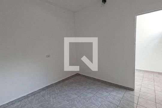 Quarto  de casa para alugar com 1 quarto, 40m² em Piqueri, São Paulo