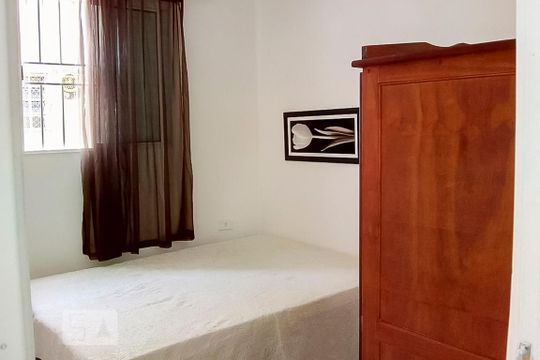 Quarto de casa à venda com 3 quartos, 80m² em Vila Regente Feijó, São Paulo