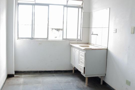 Sala/Cozinha de kitnet/studio para alugar com 1 quarto, 20m² em Jardim Japão, São Paulo