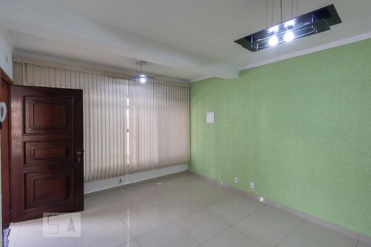Sala de casa à venda com 4 quartos, 130m² em Água Fria, São Paulo