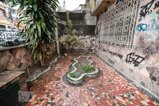 Quintal de casa à venda com 5 quartos, 484m² em Abolição, Rio de Janeiro