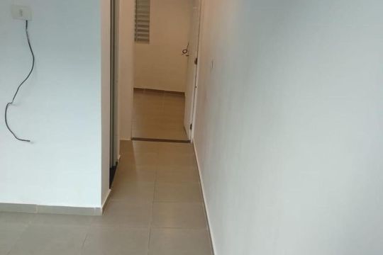 Corredor do piso superior de casa à venda com 2 quartos, 82m² em Vila Santa Catarina, São Paulo