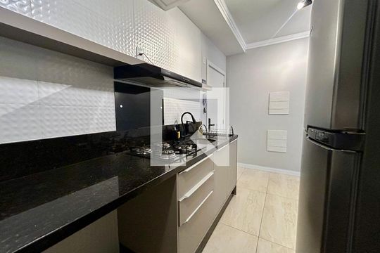 Cozinha  de apartamento para alugar com 1 quarto, 45m² em Campeche, Florianópolis