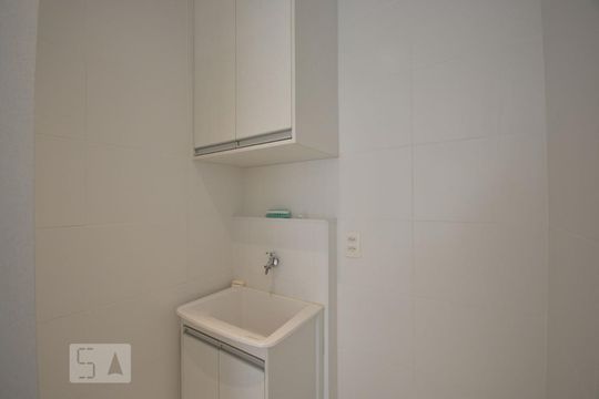 Area de Serviço de kitnet/studio para alugar com 1 quarto, 30m² em Liberdade, São Paulo