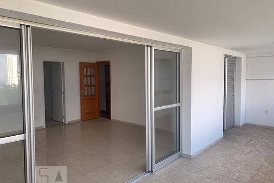 Sala de apartamento para alugar com 3 quartos, 160m² em Jardim Londrina, São Paulo
