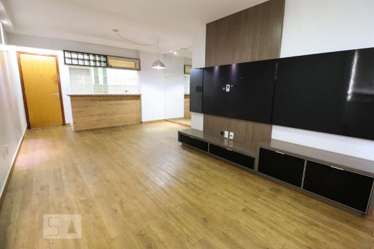 Apartamento para alugar com 3 quartos, 85m² em Alto da Glória, Goiânia