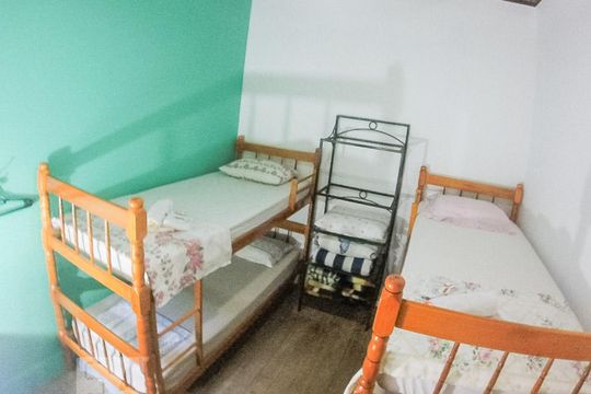 Dormitório3 de casa para alugar com 4 quartos, 180m² em Centro Histórico, Porto Alegre