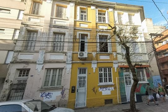 Fachada de casa para alugar com 4 quartos, 180m² em Centro Histórico, Porto Alegre