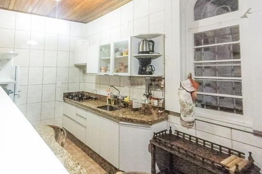 Cozinha de casa para alugar com 4 quartos, 180m² em Centro Histórico, Porto Alegre