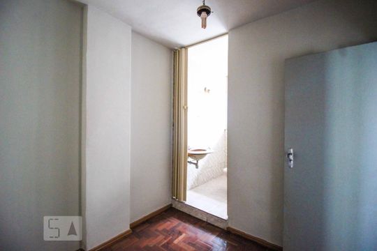 Suíte de apartamento para alugar com 3 quartos, 70m² em Centro, Belo Horizonte