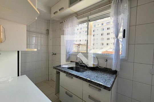 Cozinha  de apartamento para alugar com 2 quartos, 53m² em Vila Clementino, São Paulo