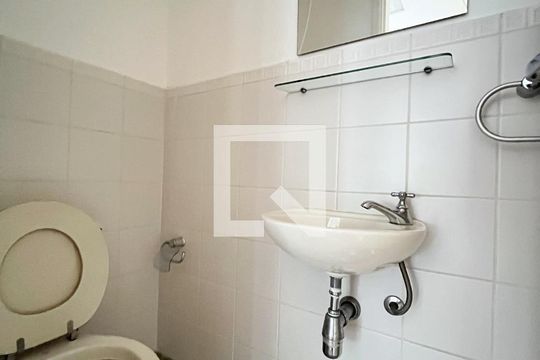 Lavabo de apartamento para alugar com 2 quartos, 53m² em Vila Clementino, São Paulo