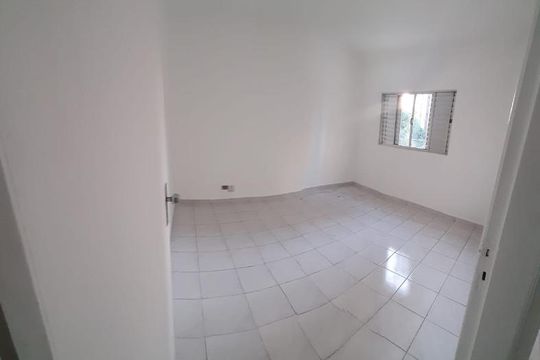 Quarto de casa à venda com 2 quartos, 70m² em Jardim Bonfiglioli, São Paulo
