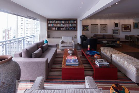 Sala de apartamento para alugar com 2 quartos, 198m² em Vila Romana, São Paulo