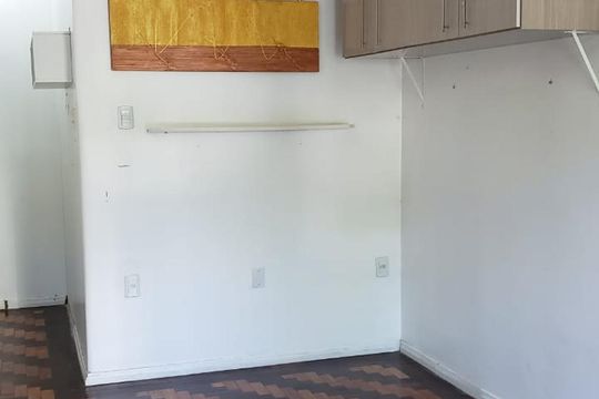Sala de apartamento à venda com 1 quarto, 34m² em Floresta, Porto Alegre