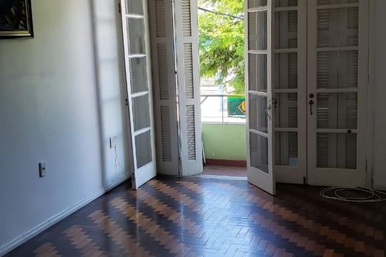 Sala de apartamento à venda com 1 quarto, 34m² em Floresta, Porto Alegre