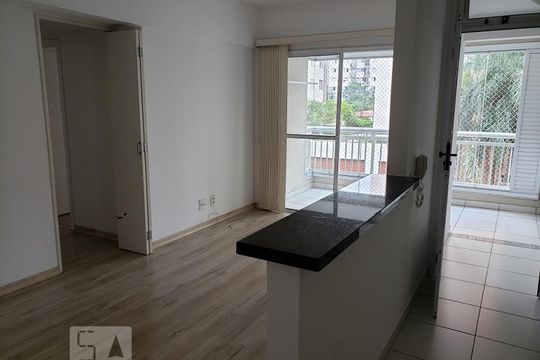 Apartamento para alugar com 3 quartos, 71m² em Vila Suzana, São Paulo