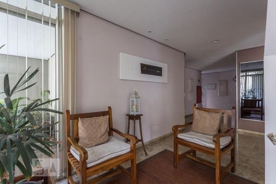 Hall de entrada de apartamento à venda com 1 quarto, 40m² em Consolação, São Paulo