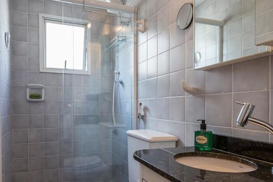 Banheiro de apartamento à venda com 1 quarto, 40m² em Consolação, São Paulo