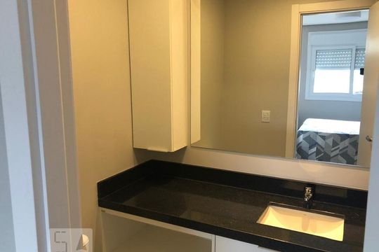 Banheiro de kitnet/studio à venda com 1 quarto, 40m² em Centro, Canoas