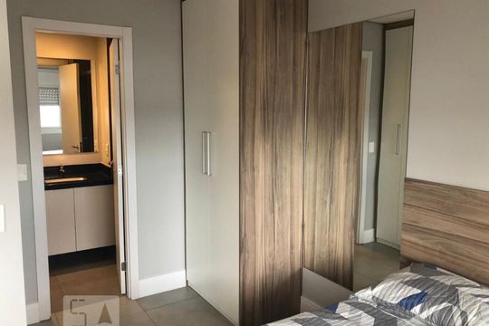Quarto de kitnet/studio à venda com 1 quarto, 40m² em Centro, Canoas