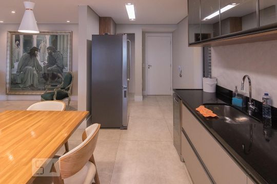 Cozinha de apartamento à venda com 4 quartos, 173m² em Vila Leopoldina, São Paulo